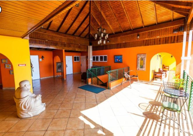 Altamont West Hotel Монтего Бей Екстериор снимка