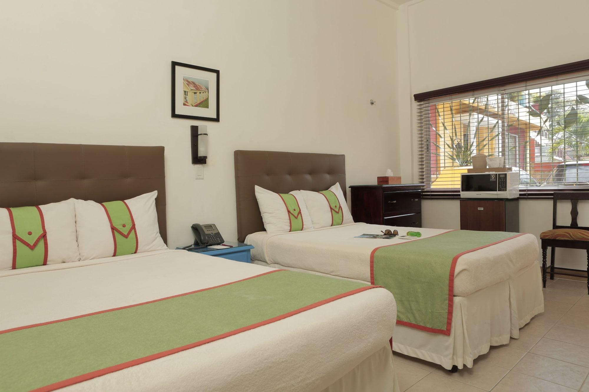 Altamont West Hotel Монтего Бей Екстериор снимка
