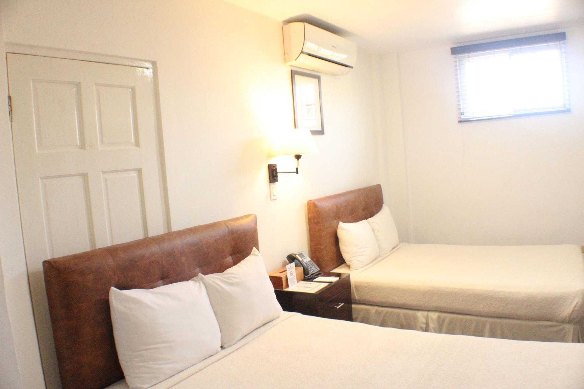Altamont West Hotel Монтего Бей Екстериор снимка