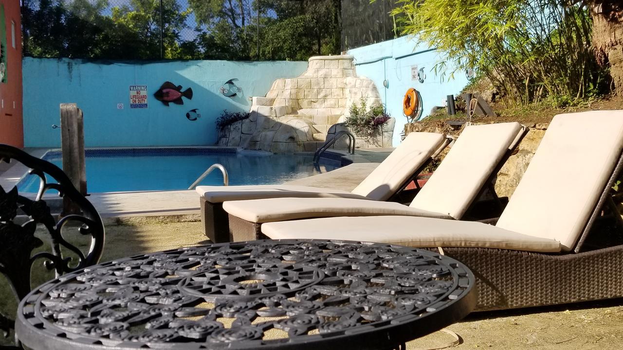 Altamont West Hotel Монтего Бей Екстериор снимка