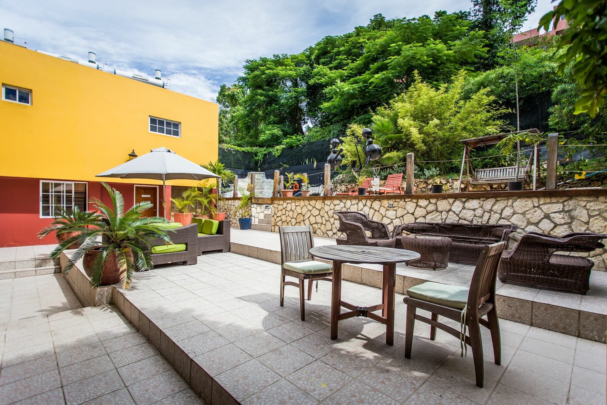 Altamont West Hotel Монтего Бей Екстериор снимка