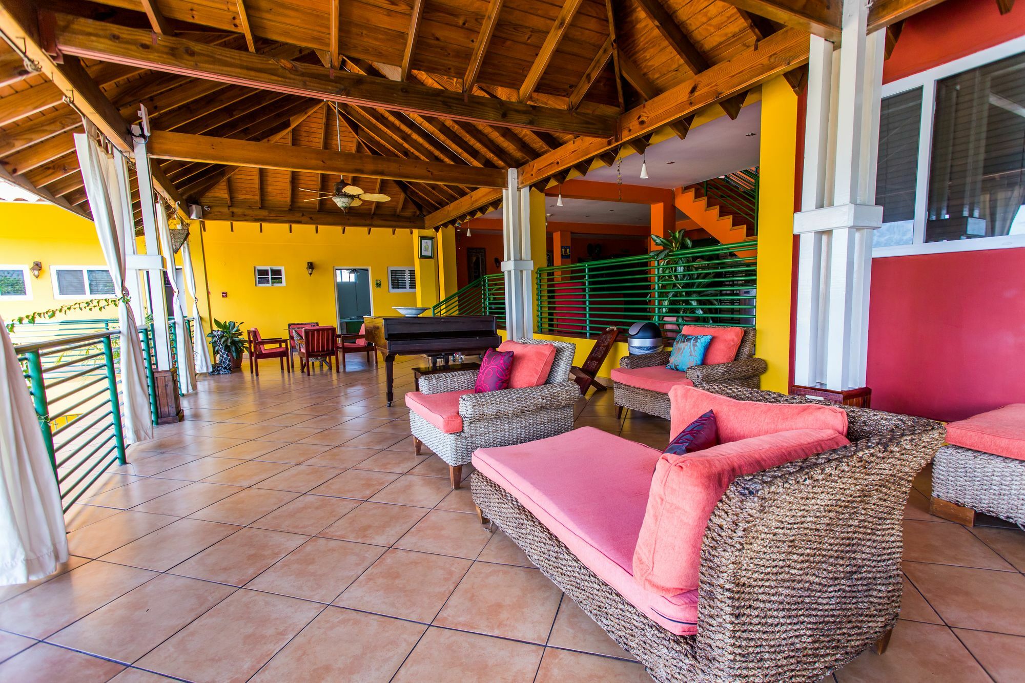 Altamont West Hotel Монтего Бей Екстериор снимка
